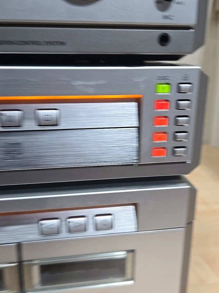 SONY HTC-NX1 & STR-NX3 5 CD Changer (Won't Open) Tape (Doesn't Work) Parts AS-IS - Image 3 of 4