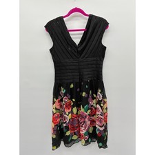 Adrianna Papell Silk Floral Dress Women 10 Black Excellent Pleated Mesh V-Neck
