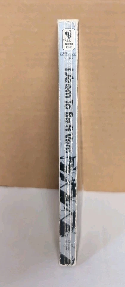 I Seem to Be a Verb by R Buckminster Fuller 1970 Bantam Books 1st Edition PaperB - Image 2 of 4