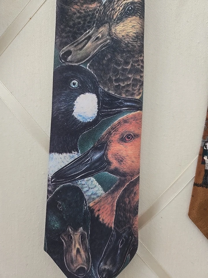 Corbatas Ralph Marlin Pato Collage Norman Rockwell Umpire Club de Caza Patos Voladores De Colección Foto 2 de 4