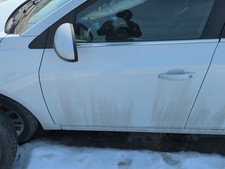 2011-2012 Chevrolet Cruze Driver Front Door Oem Knngr 2011-2012 Chevrolet Cruze Driver Front Door Oem Knngr