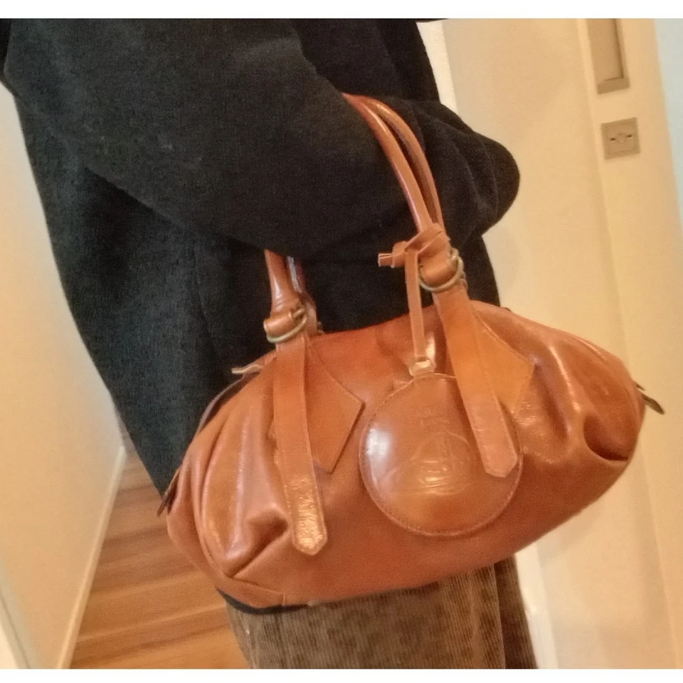 Сумка Vivienne Westwood Mini Boston сумочка шарообразный большой брелок коричневая кожа - Изображение 2 из 4