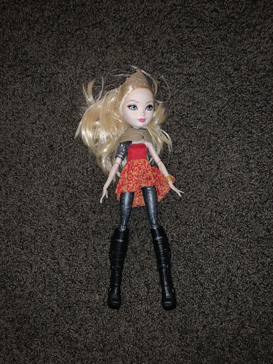 Ever After High Apple White Dragonrider 