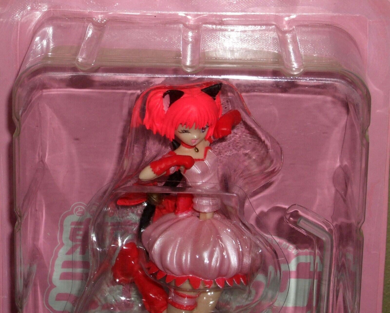 Tokyo Mew Mew Momomiya Anime Figure Badge, Ichigo Zakuro, Mint