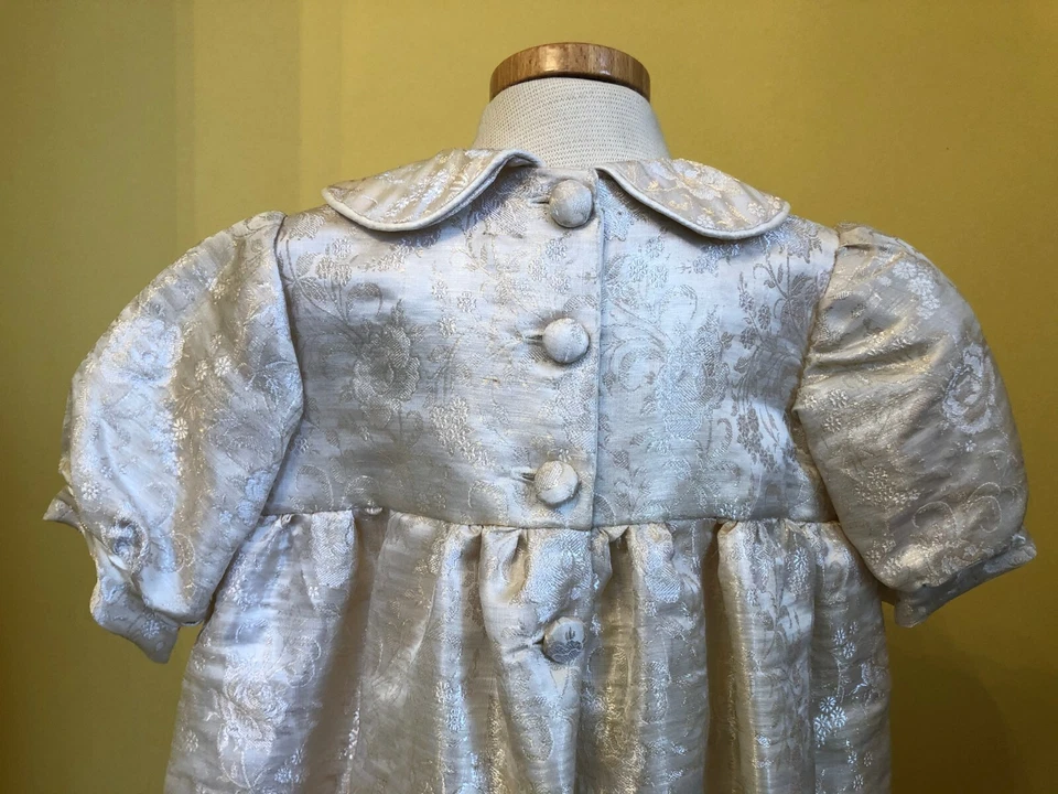 Stunning Ivory/Gold damask silk dupion heirloom Christening Gown - Image 4 of 4