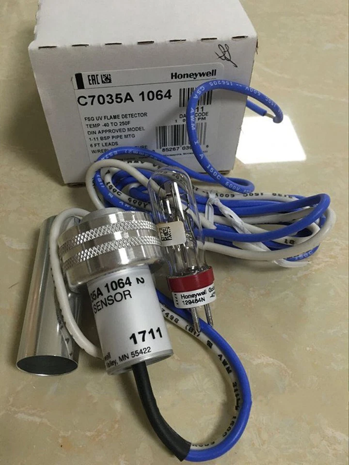 1 pieza nuevo detector de llama Honeywell C7035A1064 C7035A 1064 SPOT STOCK Foto 3 de 4