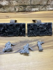 VINTAGE TOY SOLDIER LEAD MOLD 5671 " WW2 NEW COMMANDOS "