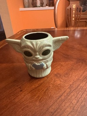 Stars Wars - The Madolorian - THE CHILD ''BABY YODA'' - MUG - Geeki Tiki's 2021
