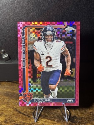 Topps 2025 Chrome Pink X-Fractor D.J. Moore Chicago Bears #48
