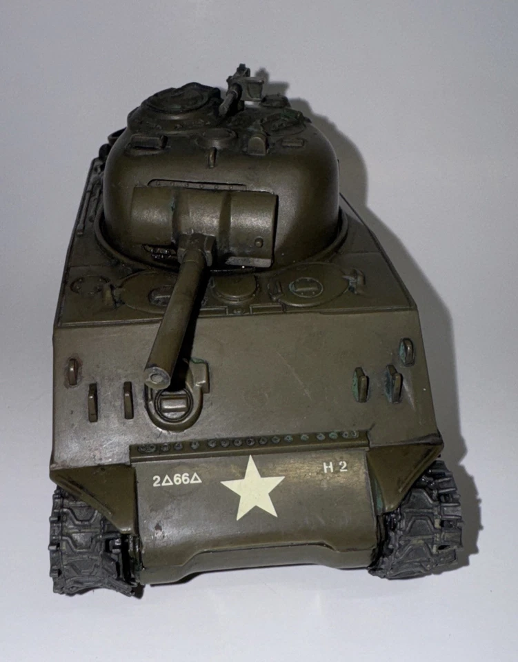Nuevo tanque Ray modelo plástico Hurricane Sherman Segunda Guerra Mundial Foto 2 de 4