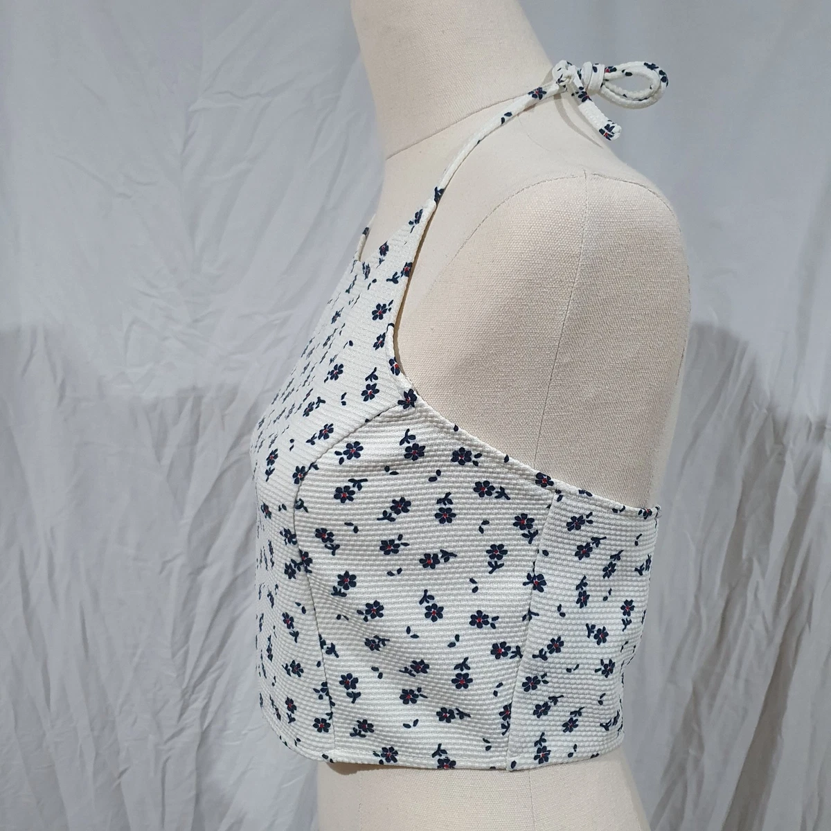 Sportsgirl XS Crop Spaghetti Strap Halter Top, White + Black Flowers, Zip Back