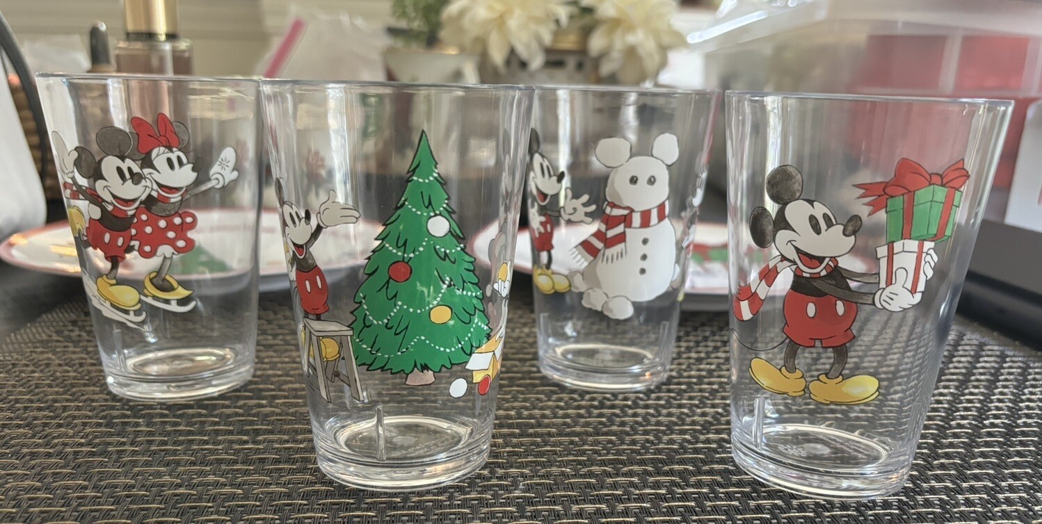 Disney Pottery Barn Mickey Mouse vacaciones Navidad cacahuete regalo niño taza SET 4 '