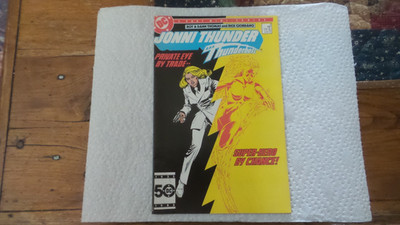 Vintage DC Comics JONNI THUNDER A.K.A. THUNDERBOLT  #3, 1985