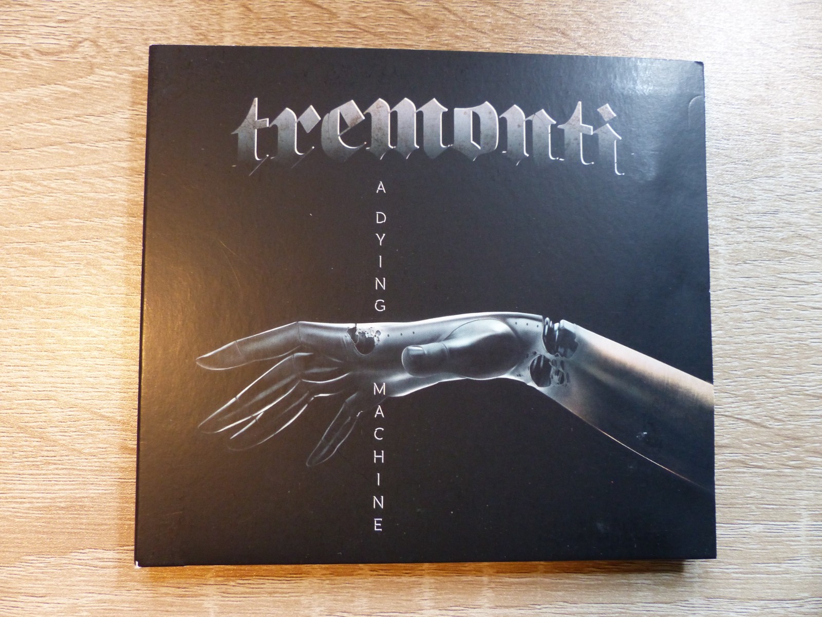Tremonti : A Dying Machine (CD) Album Digipak - UNPLAYED