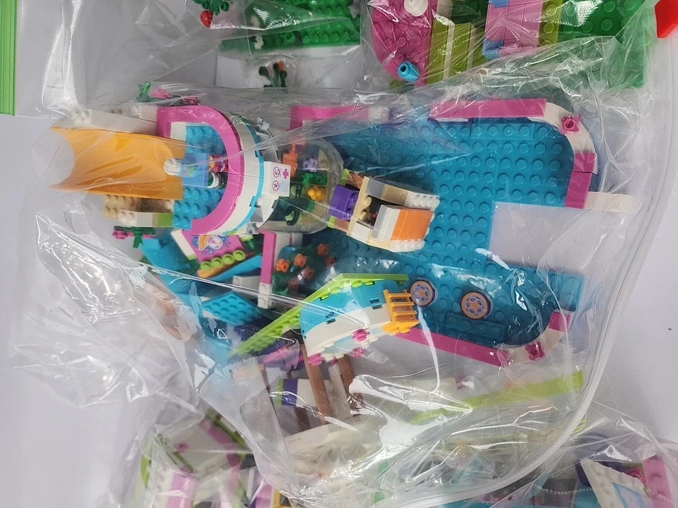 LEGO Friends Lote Con 41313 Heartlake Piscina De Verano Y Extras ¡5 Juegos! Foto 2 de 4