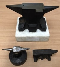 Sehr  Alte Schöne im Original Zustand Ambosse  Top  Sammlungsauflösung !!!!!!!!