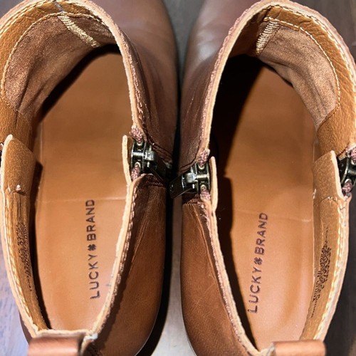 Botín Lucky Brand Basel caramelo cuero marrón cremallera tobillo bloque tacón para mujer 9,5 M - Imagen 7 de 9