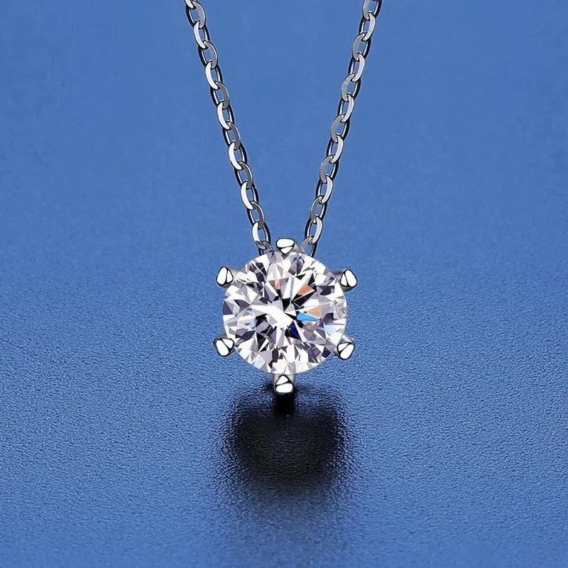 Collana con solitario Moissanite da 1 CT in argento sterling 925 GRA FRY109 - Immagine 2 di 4