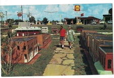 South Of The Border CONFEDERATELAND Scale Model Dillon South Carolina Postcard 
