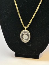 Vintage Reverse Carved Glass Rose Pendant Necklace 23 Gold Tone 1970s Cameo