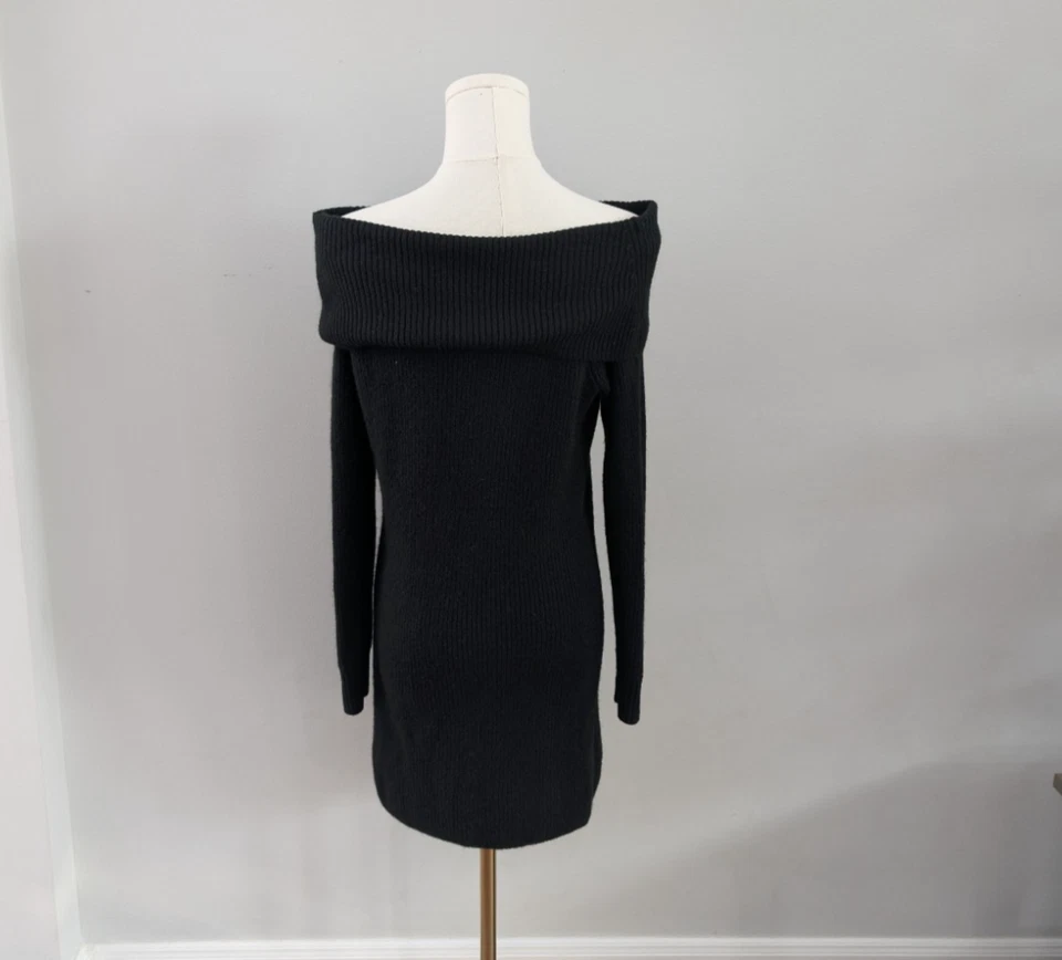 Vestido Suéter GAP Negro Hombro Descubierto - S Pequeño - LBD Foto 2 de 4