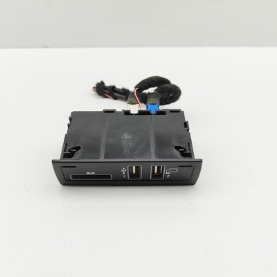 MERCEDES-BENZ S W222, V222, X222 USB SD Card Reader A2228203026 2020 33050427