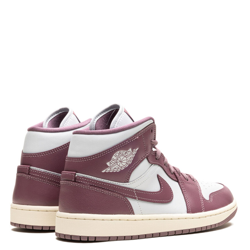 シューズ(女性用) NikeAirJordan1 LowGS\"Brown and Purple\" Nike Air Jordan 1 Mid GS Shoes Mocha Brown / Purple DQ8423