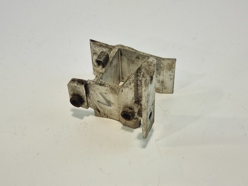 BMW F20 118D, Aufnahme Vorderachsträger links, 51647245795, 7245795