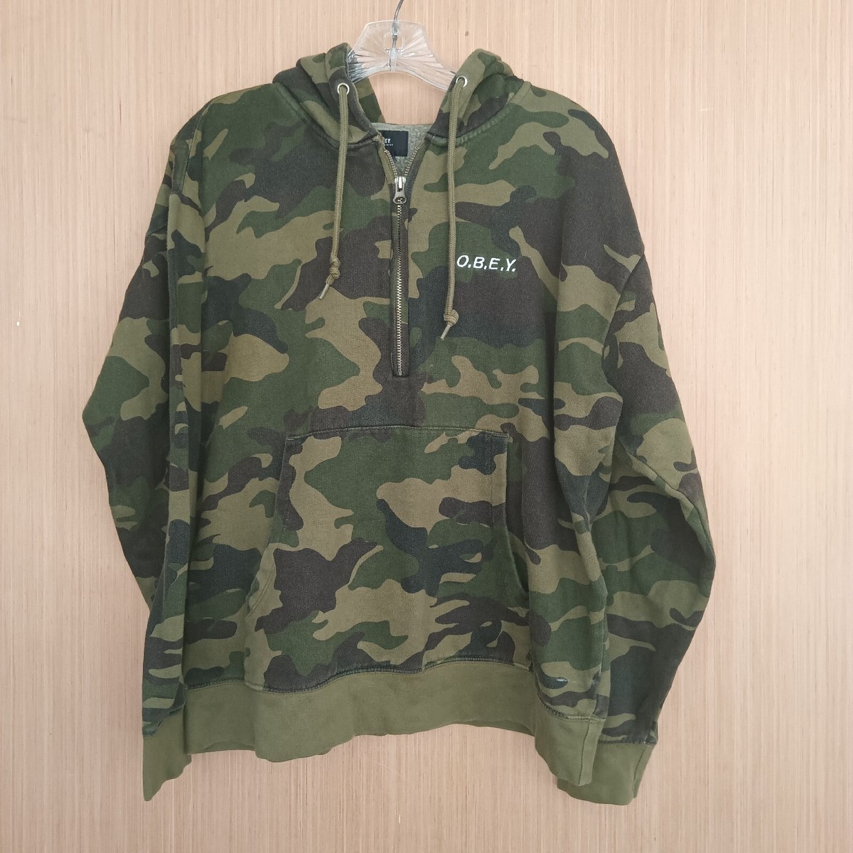 Obey Men's Medium Green Camo Zip Drawstring Hoodie
