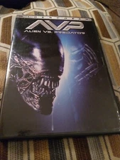 AVP: Alien vs. Predator (Widescreen Edition) - DVD - VERY GOOD