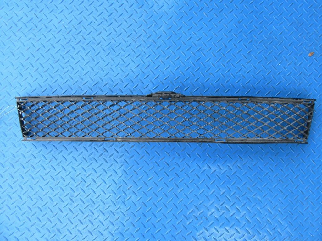 Rolls Royce Wraith Dawn front bumper center grille #6408