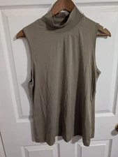 Athleta Womens Tank Top Green Outbound Mockneck Size Medium Active 631853