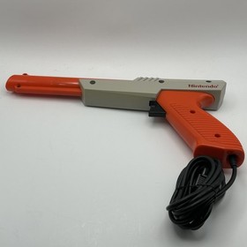 Original 1985 Nintendo NES Zapper Duck Hunt Gun NES-005 Orange Very Nice