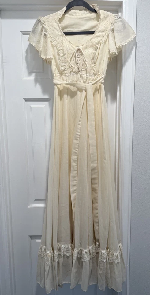 Usado en excelente estado!! Maxi Vestido Vintage Gunne Sax Boho Hippie Encaje Beige Estilo Boda Talla 5 Foto 2 de 4