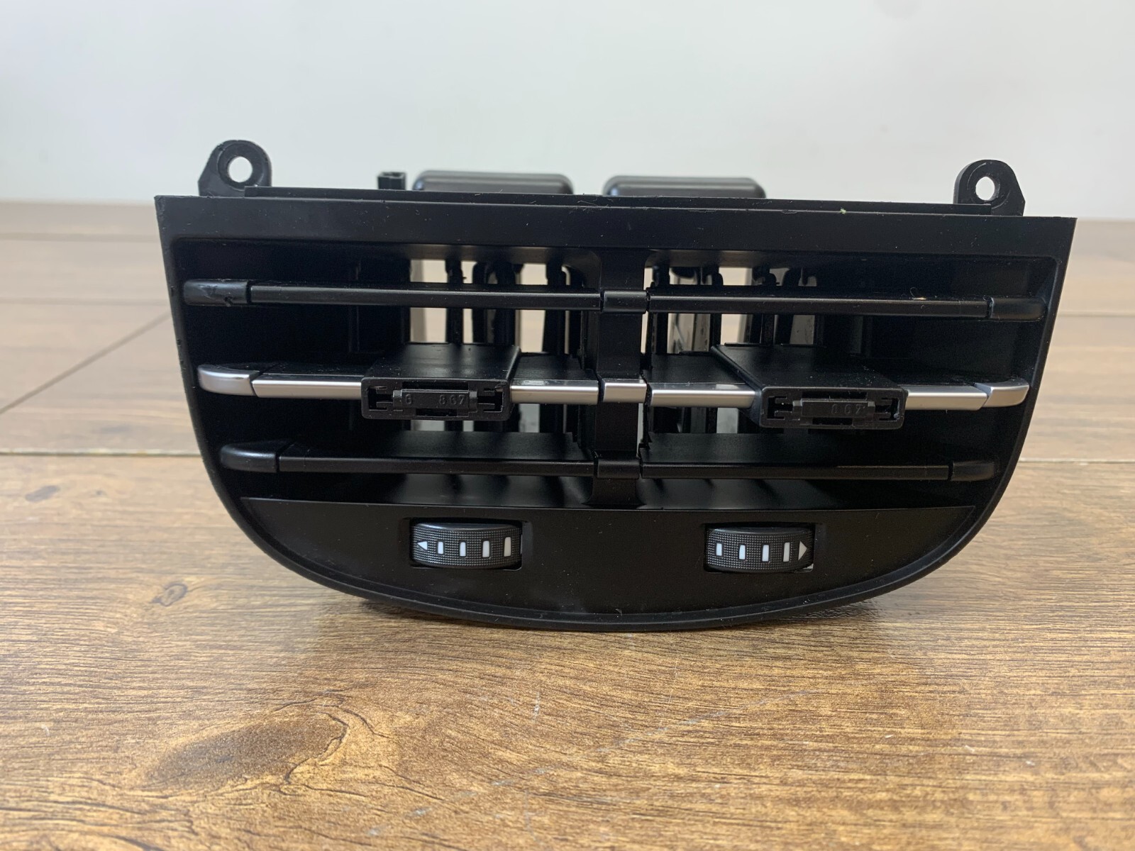 2014-2017 Maserati Ghibli Rear Center Console Air Vent Fresh Air Grille *NOTE*