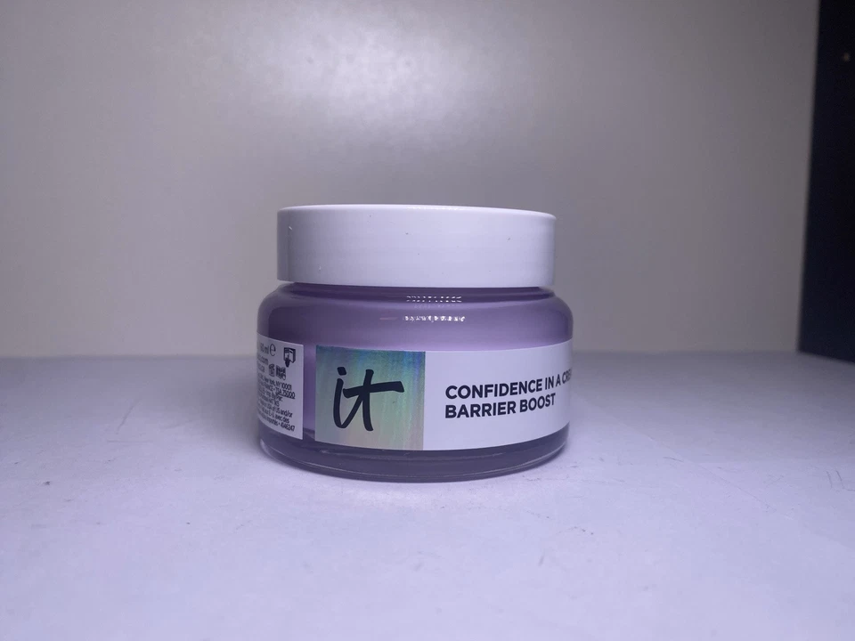 IT Cosmetics Confidence In A Cream BARRIER BOOST, DAILY REPAIR MOISTURIZER - Image 2 of 4