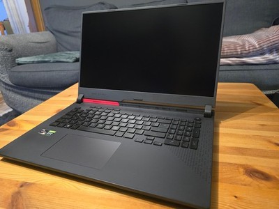 Asus ROG Strix G713QM  AMD Ryzen 9 6900HX  GeForce RTX  16GB DDR 5  1TB M.2 SSD