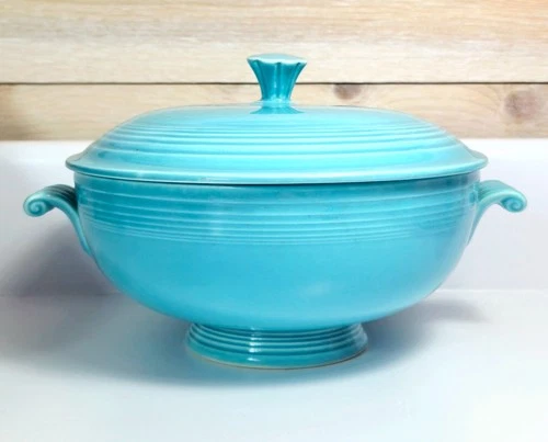 Vintage Fiesta Covered Casserole Turquoise ~ Fiestaware - NO DAMAGE
