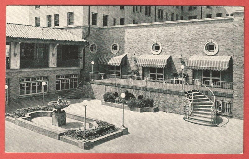 FLANDERS HOTEL, OCEAN CITY, NEW JERSEY – Garden Patio - c. 1940s Postcard