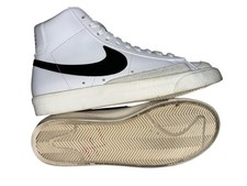 Women's Nike Blazer Mid 77 Size 7 White Black CZ1055-100