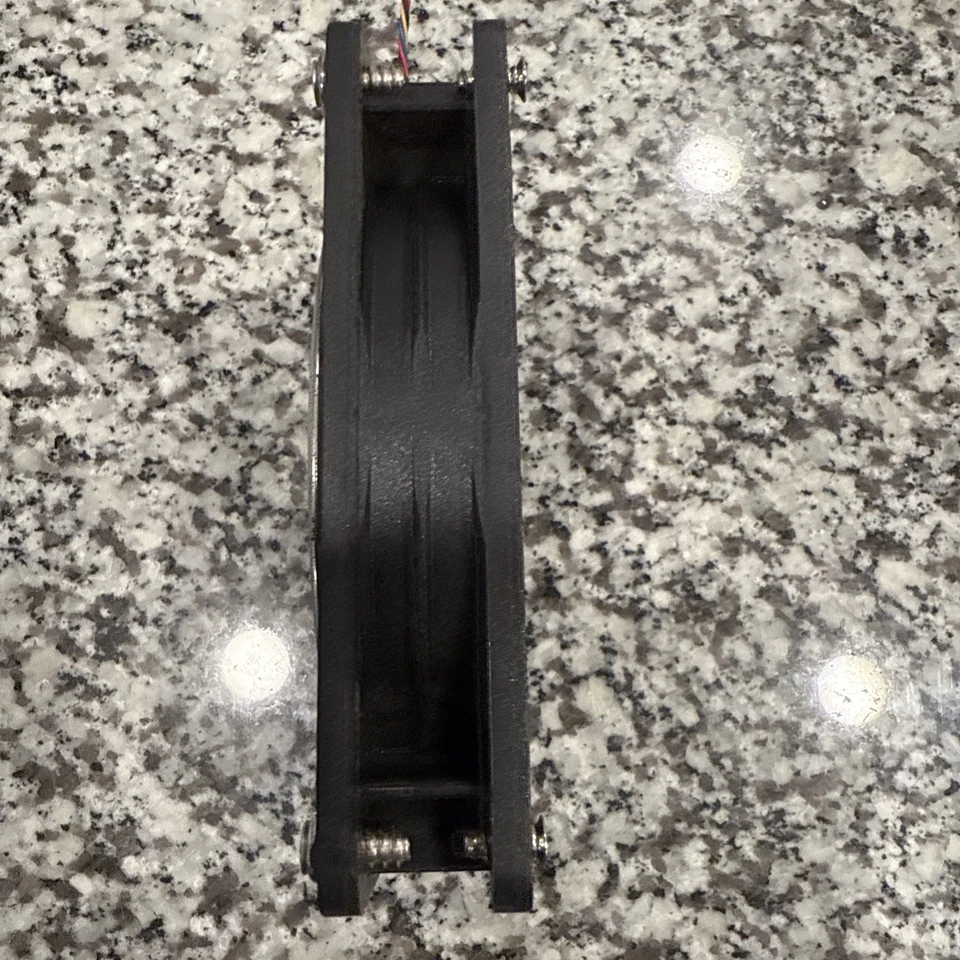 Adda DC12V 0.25A 92mm x 92mm x 25mm Fan 3Pin Brushless AD0912HS-A76GL 326704-001 - Image 4 of 4