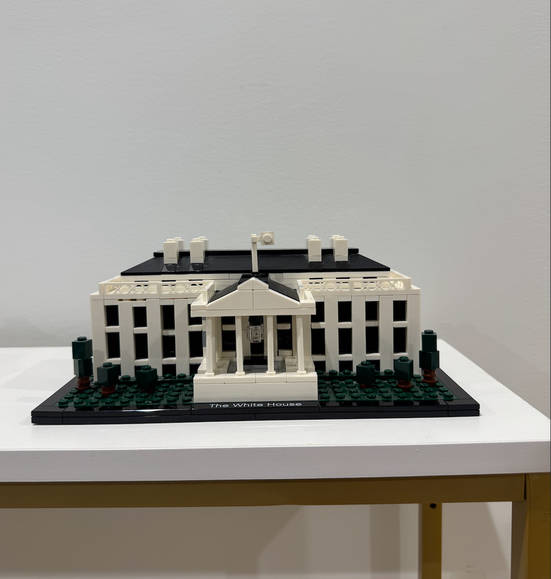 LEGO ARCHITECTURE: The White House (21006), 2010