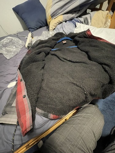 Mens Plaid Style Hoodie With Fur Inside, Large - Picture 5 of 5