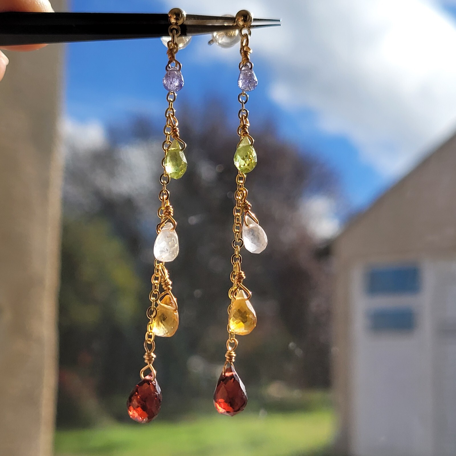 Boucles d'oreilles en tanzanite bleue et péridot, le cadeau d'anniversaire idéal