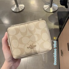 NWT Coach Large Jewelry Box In Signature Canvas C3311 Glod/Light Khaki Chalk