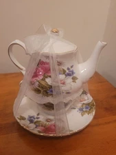 Grace's Teaware, Tea for One Stackable Teapot, Cup & Saucer 3 Piece Set, NEW