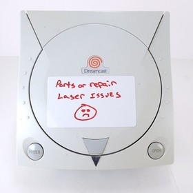 Sega Dreamcast Does Not Read Disc For Parts/Repair w/2 Controllers + Turns On