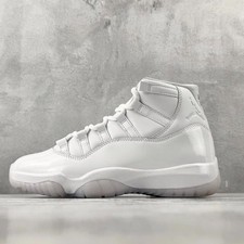 Imagen de Nike Comme des Garcons Air Jordan 11 Retro White IV7639-100