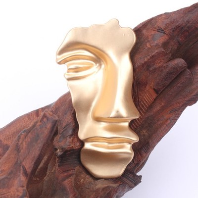 Artistic Gold Face Brooch: Unique Sculpture -Like, Nice Gift & Fashion Accessory