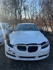 Passenger Caliper Front Sedan Canada Market Fits 06-07 Bmw 323i 4601